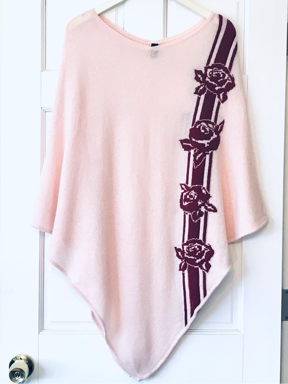 Love pink? Beryll Cashmere Poncho